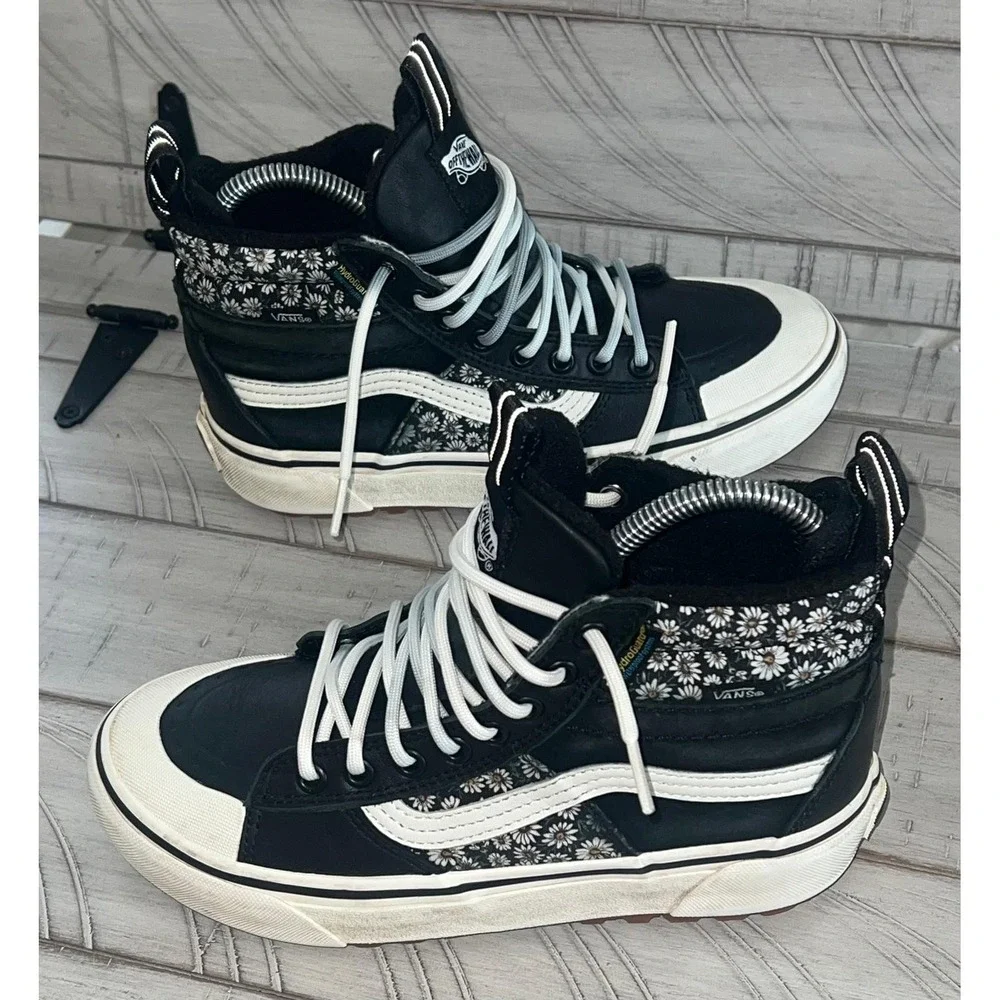 Vans SK8 HI MTE 2 Women's Size 6 Waterproof Black Floral Hiking Boots